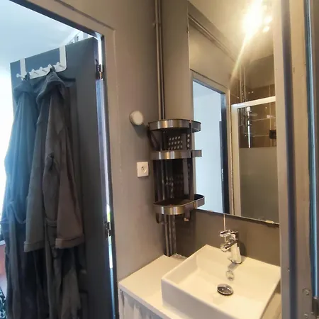 Maison De Charme Avec Jacuzzi Holiday home