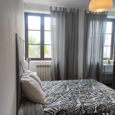 Maison De Charme Avec Jacuzzi *